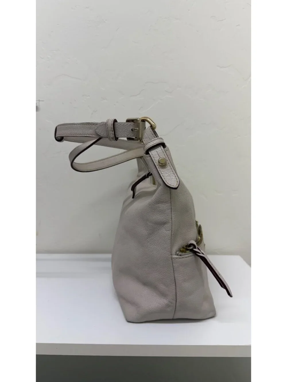 Dooney & Bourke Pebble Leather Shoulder Bag Ivory Hobo Lux Purse Gold Hardware